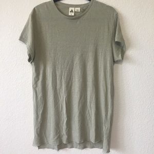 Urban Outfitters Feathers | T-Shirt